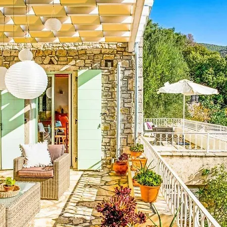 Villa Vinglatouri Sleeps 5 With Pool Air Con And Wifi *