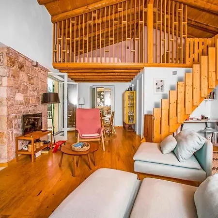 Vinglatouri Sleeps 5 With Pool Air Con And Wifi Vigglatouri