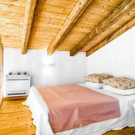 Villa Vinglatouri Sleeps 5 With Pool Air Con And Wifi Vigglatouri